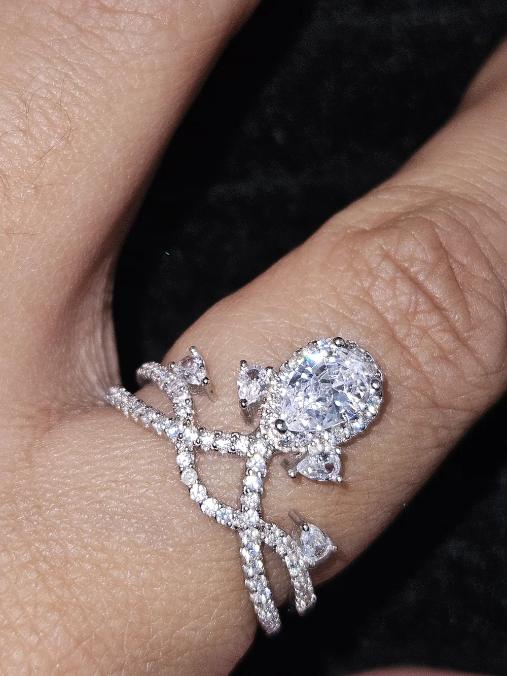 925S Clear Quartz Floral Halo Ring - White
